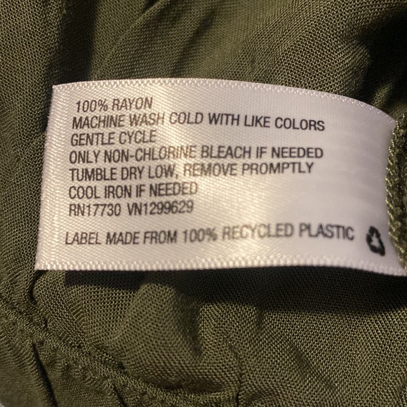 🎈Sale🎈NWT Wild Fable Crop Top Size Large - Picture 8 of 8